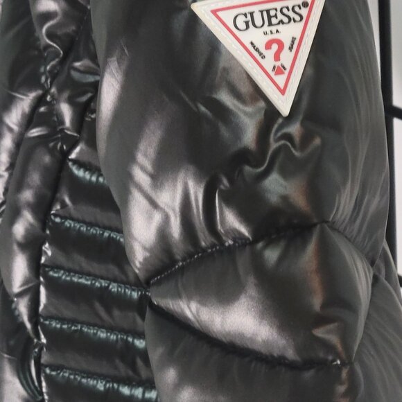 Guess Women's Black Quilted Puffer Jacket - Stylish & Warm Outerwear - Picture 4 of 10